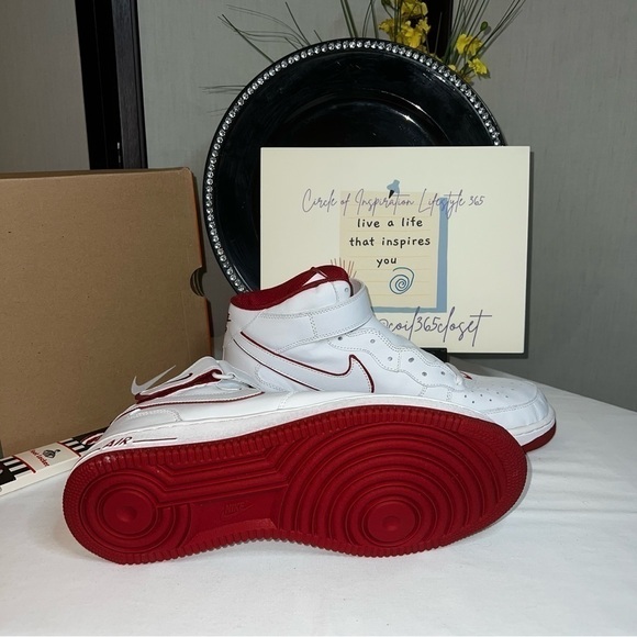 NEW Vintage Men’s 2002 Nike Air Force 1 Mid OG Size 12 White Varsity Red - Picture 5 of 14